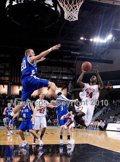 Thumbnail 3 in Covington Catholic @ Newport (KHSSA Ninth Region Semifinal) photogallery.