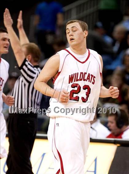 Thumbnail 3 in Covington Catholic @ Newport (KHSSA Ninth Region Semifinal) photogallery.