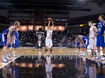 Thumbnail 2 in Covington Catholic @ Newport (KHSSA Ninth Region Semifinal) photogallery.