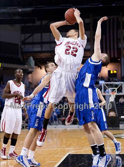 Thumbnail 3 in Covington Catholic @ Newport (KHSSA Ninth Region Semifinal) photogallery.
