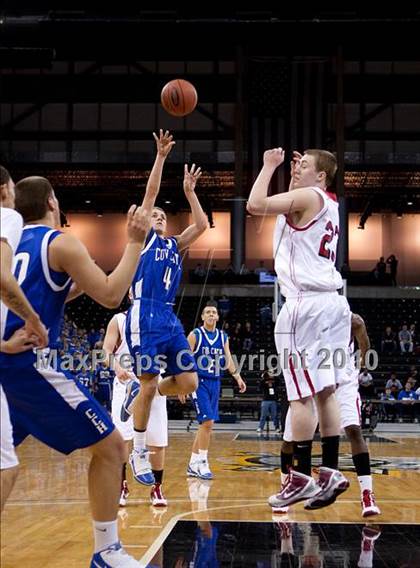 Thumbnail 3 in Covington Catholic @ Newport (KHSSA Ninth Region Semifinal) photogallery.