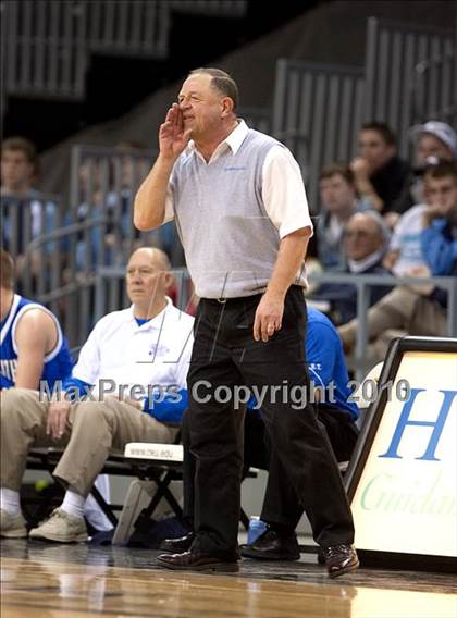 Thumbnail 3 in Covington Catholic @ Newport (KHSSA Ninth Region Semifinal) photogallery.