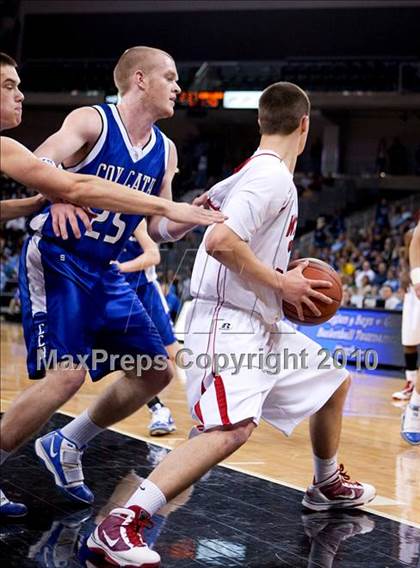 Thumbnail 3 in Covington Catholic @ Newport (KHSSA Ninth Region Semifinal) photogallery.