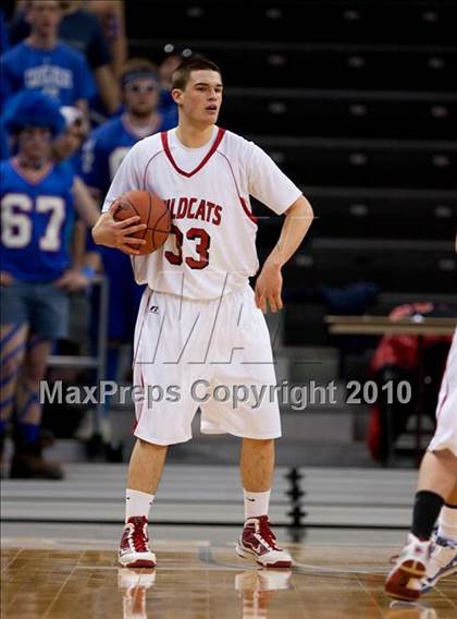 Thumbnail 2 in Covington Catholic @ Newport (KHSSA Ninth Region Semifinal) photogallery.