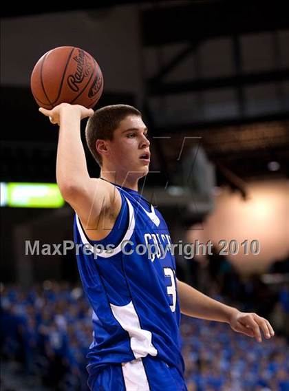 Thumbnail 1 in Covington Catholic @ Newport (KHSSA Ninth Region Semifinal) photogallery.