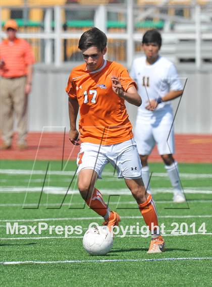 Thumbnail 3 in Pine Tree vs. Wakeland (UIL 4A Region 2 Semifinal) photogallery.