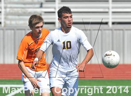 Thumbnail 1 in Pine Tree vs. Wakeland (UIL 4A Region 2 Semifinal) photogallery.