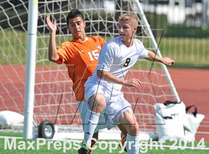 Thumbnail 2 in Pine Tree vs. Wakeland (UIL 4A Region 2 Semifinal) photogallery.