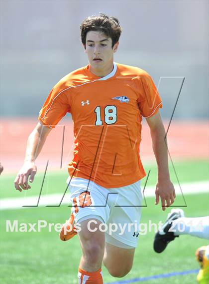 Thumbnail 1 in Pine Tree vs. Wakeland (UIL 4A Region 2 Semifinal) photogallery.