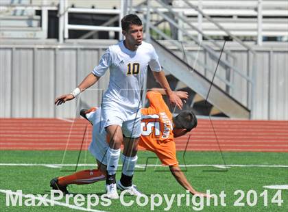 Thumbnail 3 in Pine Tree vs. Wakeland (UIL 4A Region 2 Semifinal) photogallery.