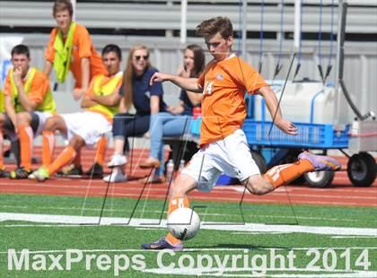 Thumbnail 1 in Pine Tree vs. Wakeland (UIL 4A Region 2 Semifinal) photogallery.