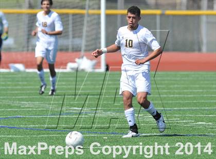 Thumbnail 1 in Pine Tree vs. Wakeland (UIL 4A Region 2 Semifinal) photogallery.