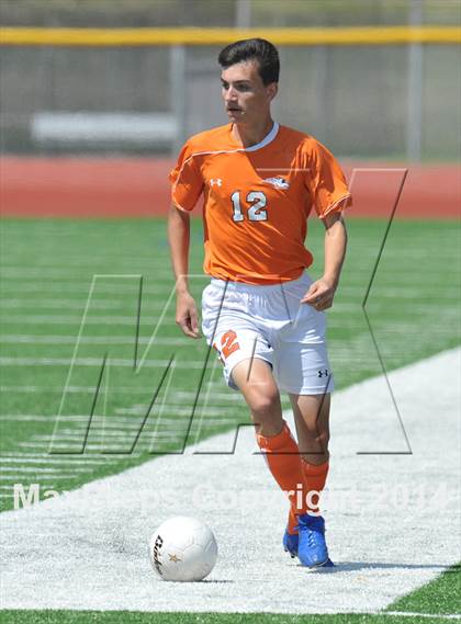 Thumbnail 1 in Pine Tree vs. Wakeland (UIL 4A Region 2 Semifinal) photogallery.