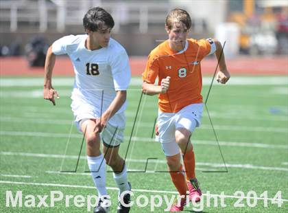 Thumbnail 2 in Pine Tree vs. Wakeland (UIL 4A Region 2 Semifinal) photogallery.