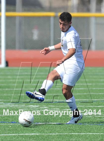 Thumbnail 3 in Pine Tree vs. Wakeland (UIL 4A Region 2 Semifinal) photogallery.
