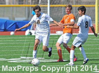 Thumbnail 1 in Pine Tree vs. Wakeland (UIL 4A Region 2 Semifinal) photogallery.