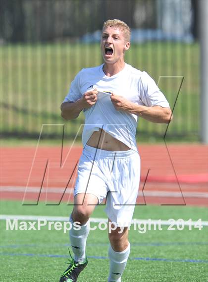 Thumbnail 2 in Pine Tree vs. Wakeland (UIL 4A Region 2 Semifinal) photogallery.