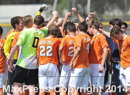 Thumbnail 3 in Pine Tree vs. Wakeland (UIL 4A Region 2 Semifinal) photogallery.