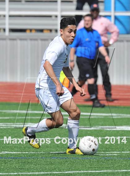 Thumbnail 1 in Pine Tree vs. Wakeland (UIL 4A Region 2 Semifinal) photogallery.