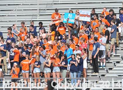 Thumbnail 1 in Pine Tree vs. Wakeland (UIL 4A Region 2 Semifinal) photogallery.