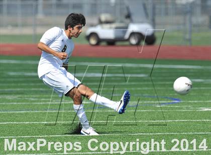 Thumbnail 3 in Pine Tree vs. Wakeland (UIL 4A Region 2 Semifinal) photogallery.