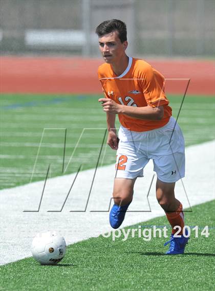 Thumbnail 1 in Pine Tree vs. Wakeland (UIL 4A Region 2 Semifinal) photogallery.