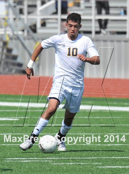 Thumbnail 2 in Pine Tree vs. Wakeland (UIL 4A Region 2 Semifinal) photogallery.