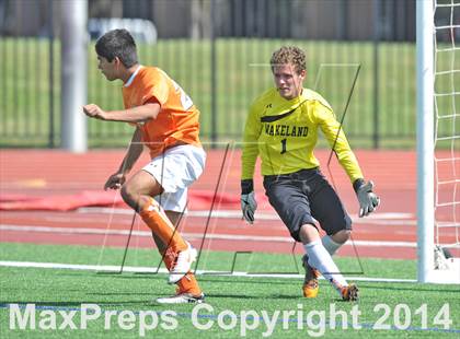 Thumbnail 3 in Pine Tree vs. Wakeland (UIL 4A Region 2 Semifinal) photogallery.