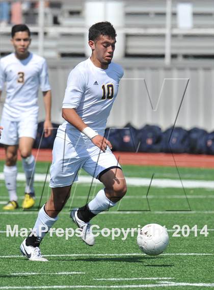 Thumbnail 1 in Pine Tree vs. Wakeland (UIL 4A Region 2 Semifinal) photogallery.