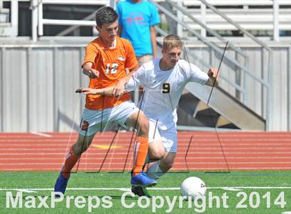 Thumbnail 3 in Pine Tree vs. Wakeland (UIL 4A Region 2 Semifinal) photogallery.