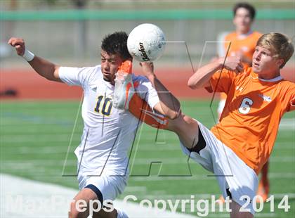 Thumbnail 3 in Pine Tree vs. Wakeland (UIL 4A Region 2 Semifinal) photogallery.