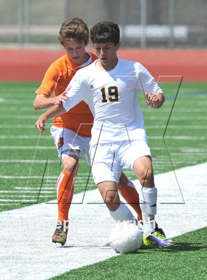 Thumbnail 1 in Pine Tree vs. Wakeland (UIL 4A Region 2 Semifinal) photogallery.