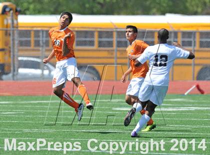 Thumbnail 3 in Pine Tree vs. Wakeland (UIL 4A Region 2 Semifinal) photogallery.