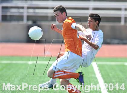 Thumbnail 3 in Pine Tree vs. Wakeland (UIL 4A Region 2 Semifinal) photogallery.
