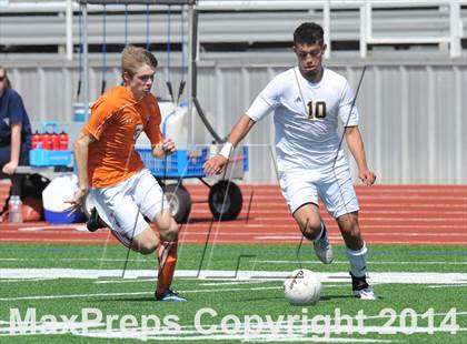 Thumbnail 1 in Pine Tree vs. Wakeland (UIL 4A Region 2 Semifinal) photogallery.