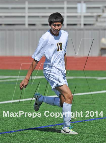 Thumbnail 3 in Pine Tree vs. Wakeland (UIL 4A Region 2 Semifinal) photogallery.