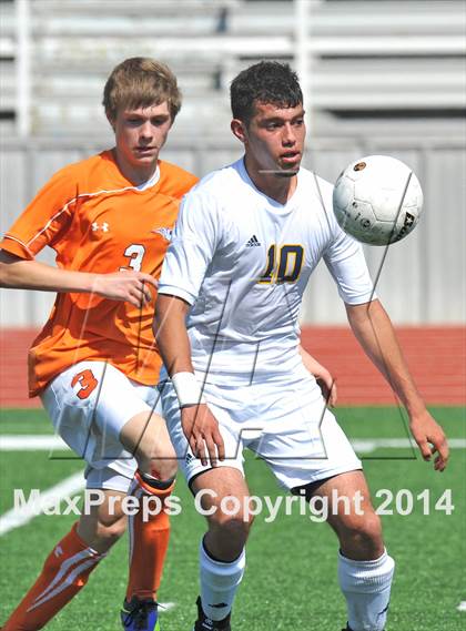 Thumbnail 3 in Pine Tree vs. Wakeland (UIL 4A Region 2 Semifinal) photogallery.