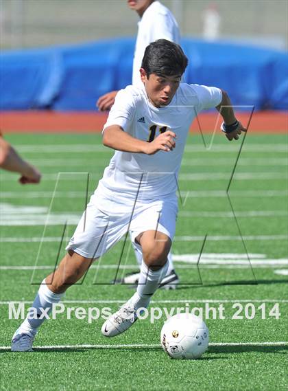 Thumbnail 3 in Pine Tree vs. Wakeland (UIL 4A Region 2 Semifinal) photogallery.