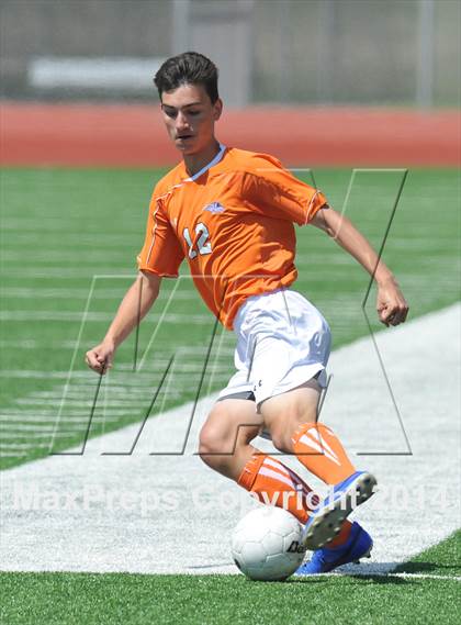 Thumbnail 3 in Pine Tree vs. Wakeland (UIL 4A Region 2 Semifinal) photogallery.
