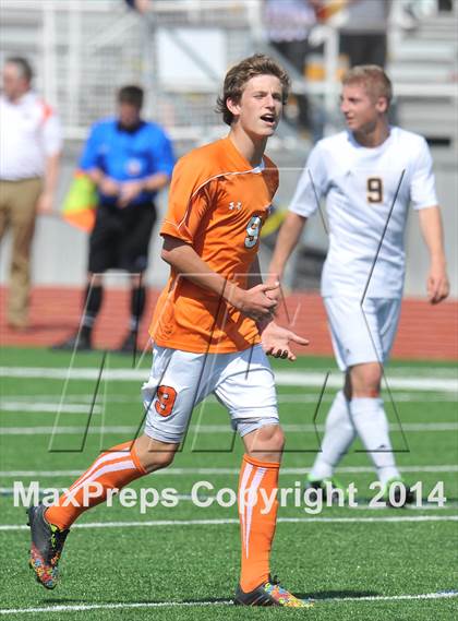 Thumbnail 2 in Pine Tree vs. Wakeland (UIL 4A Region 2 Semifinal) photogallery.