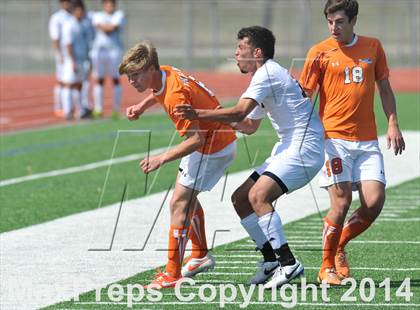 Thumbnail 1 in Pine Tree vs. Wakeland (UIL 4A Region 2 Semifinal) photogallery.
