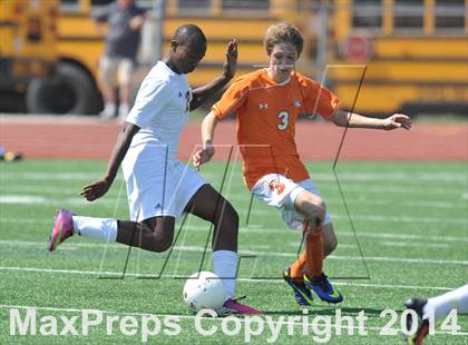 Thumbnail 3 in Pine Tree vs. Wakeland (UIL 4A Region 2 Semifinal) photogallery.
