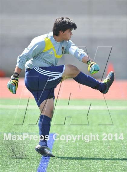 Thumbnail 1 in Pine Tree vs. Wakeland (UIL 4A Region 2 Semifinal) photogallery.