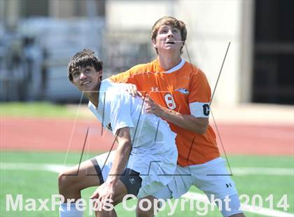 Thumbnail 2 in Pine Tree vs. Wakeland (UIL 4A Region 2 Semifinal) photogallery.