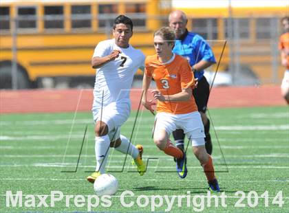 Thumbnail 3 in Pine Tree vs. Wakeland (UIL 4A Region 2 Semifinal) photogallery.