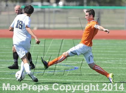Thumbnail 3 in Pine Tree vs. Wakeland (UIL 4A Region 2 Semifinal) photogallery.