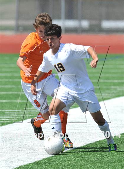 Thumbnail 3 in Pine Tree vs. Wakeland (UIL 4A Region 2 Semifinal) photogallery.