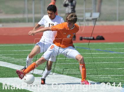 Thumbnail 1 in Pine Tree vs. Wakeland (UIL 4A Region 2 Semifinal) photogallery.