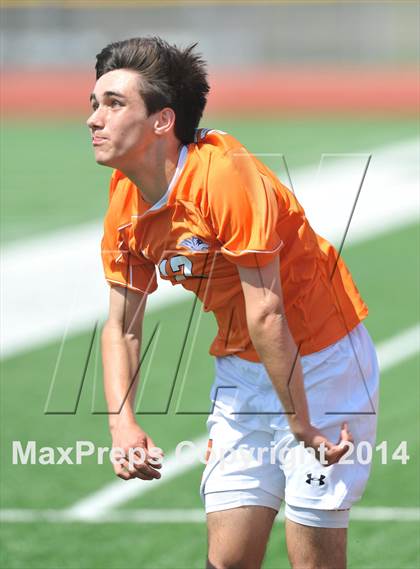 Thumbnail 1 in Pine Tree vs. Wakeland (UIL 4A Region 2 Semifinal) photogallery.