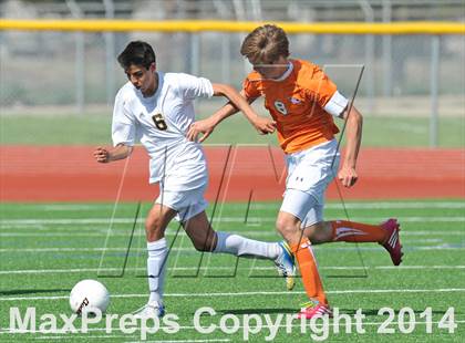 Thumbnail 1 in Pine Tree vs. Wakeland (UIL 4A Region 2 Semifinal) photogallery.